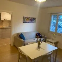 MMBook Appartamento In Villa, hotel u gradu Parabjago