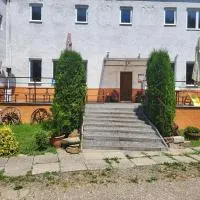 Turistická ubytovňa Jurčišin, hotel u gradu 'Snina'