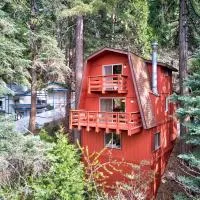Pet & Kid Friendly Cozy Cabin, BBQ, Firepit, Outdoor Dining, Forest Views, hotel en Lake Arrowhead