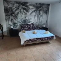 Charmante maison de village pour 10, à 15 min de la mer - Idéal familles et amis, hotel u gradu 'Montblanc'