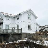 Well laid out villa in central Skarhamn, Tjorn