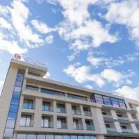 Viesnīca La Terrazza Hotel & Restaurant pilsētā Hani i Elezit