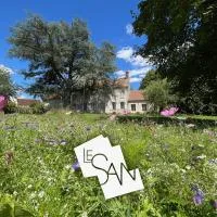 Le SAN - Chambre d'hôtes INCLUSIVE & ÉCORESPONSABLE: Beauchery şehrinde bir otel