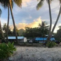 Island Hopper, hotel a Yepan