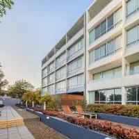 Oaks Nelson Bay Lure Suites – hotel w mieście Nelson Bay