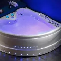 Love Room- Spa- Escale Amoureuse, hotell sihtkohas Puygaillard-de-Quercy