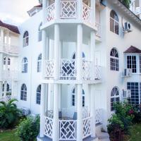 Ocho Rios Ocean Front Luxury Studio Sky Castles 24 hrs sleeps 2