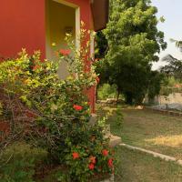 Paradise Ocean Resort, hotel in Cape Coast