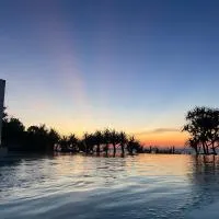 Chalaroste Place by SMS Hospitality, khách sạn ở Bolinao