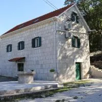 Luxury stone apartment Matijević, hotel en Blato na Cetini