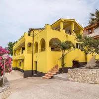 Sunce 2, hotel u gradu Vrbnik