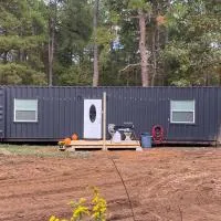 Tiny House Oasis Nature Escape Unit A, hotel en Nacogdoches