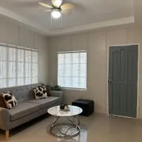 Japandi Home B - Fully Aircon, WIFI, Hot shower, 24hGuard, Center, near Malls, hotel en General Santos