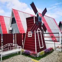 Red Triangle Cottage Roomstay Kerteh Paka, hotel en Kampong Pengkalan Pangan