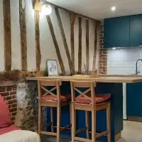 Charleval में, होटल L'Atelier de la Ferme du Thuit