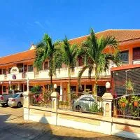 PF Resort, hotelli kohteessa Nong Prue