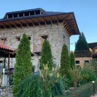 Ballkon Turi, hotell Tiranas