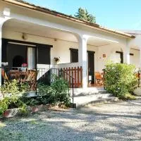 Casa Katia, Giuliana & Nami, hotel a Lacona