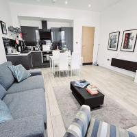 Stylish Apartment in Victorian Conversion FREE PARKING & PRIVATE PATIO Close to Beach Town Centre & BIC