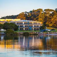 Waterview Luxury Apartments, hotel malapit sa Merimbula Airport - MIM, Merimbula