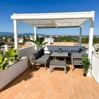 Casa Rostam - Duplex avec Terrasses - Ferragudo, hotell sihtkohas Ferragudo