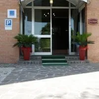 Viesnīca Art Hotel pilsētā Mirano