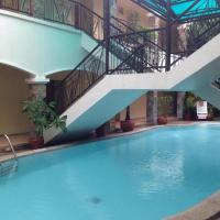 Bayfront Hotel Subic, מלון ב-Subic Bay Freeport Zone, אולונגפו