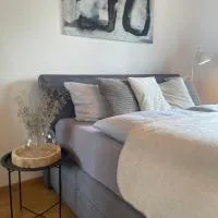 CROWN LIVING Design Apartment Mäder - Ideal für Feriengäste und Geschäftsreisende, gratis Parkplatz, Fahrrad- und Skiraum, Küche, Self Check-in, hotel i Mäder