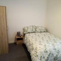 Double-bed (H2) close to Burnley city centre