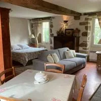 Le gîte d'Etienne, hotel em Joué-du-Bois