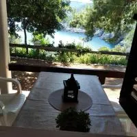 Dialiskari #1, hotel v destinaci Limniónas