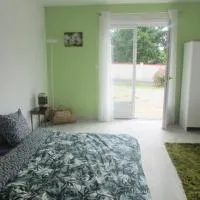 Chambre 20m2 avec salle de bain privée dans maison en bois, ξενοδοχείο σε Lavaur