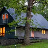 TaaliHomes Vanaküla Puhkemaja - Saun ja kümblustünn hinnas, hotelli kohteessa Vanaküla
