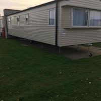 Great 6 Berth Caravan Nearby The Beach In Walton-on-the-naze Ref 17181p