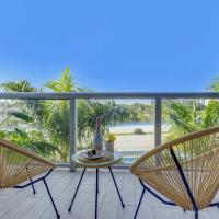 Tropical Apartment - Balcony - Resort, Pool - Gym, hotel in Hallandale Beach, Hallandale Beach