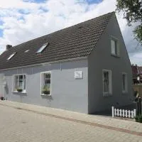Liebevoll eingerichtete Ferienwohnung Huus up de Warf, hotell sihtkohas Emden
