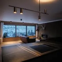 Botnahlid Villa, Mountain and Town views and outdoor Sauna, hotel v destinaci Seyðisfjörður