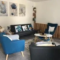 Maison de caractère proche centre ville et termes، فندق في بوربون ليه بان