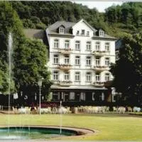 Vintagehotel Adler، فندق في باد بيتريتش