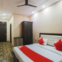 OYO Flagship Golden Residency B&B Hotel, отель рядом с аэропортом Hindon Airport - HDO в городе Газиабад