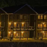 Keweenaw Waters Resort, hotel i Houghton