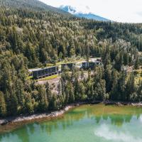 Basecamp Resorts Revelstoke, hotel en Revelstoke