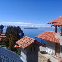 CASA DE LA LUNA-Isla del sol Bolivia – hotel w mieście Comunidad Yumani