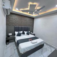 HOTEL THE PACIFIC, hotel in zona Aeroporto Internazionale Sardar Vallabhbhai Patel - AMD, Ahmedabad