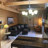 Crystal Mountain Cabin Get Away, hotel in Thompsonville