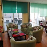 Apartaments Oller Centro, hotel sa Roses