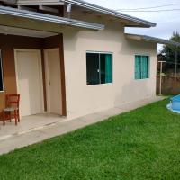 Casa próxima ao shopping Lages e a festa do pinhão, hotel poblíž Letiště Lages - LAJ, Lages