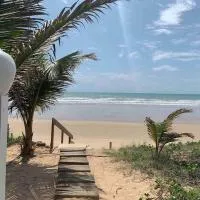 Bela casa de praia beira mar, hotel di Feliz Deserto