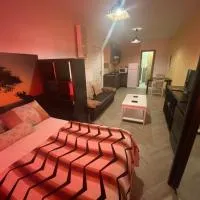 LARRA LA MEJOR OPCION PARA VER LA WARNER, hotell i San Martín de la Vega
