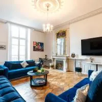 Appartement immeuble le bringer 180m2, готель у місті Марвежоль